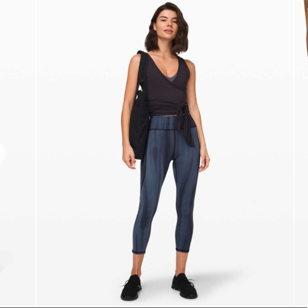 Lululemon In Movement Crop 23"
